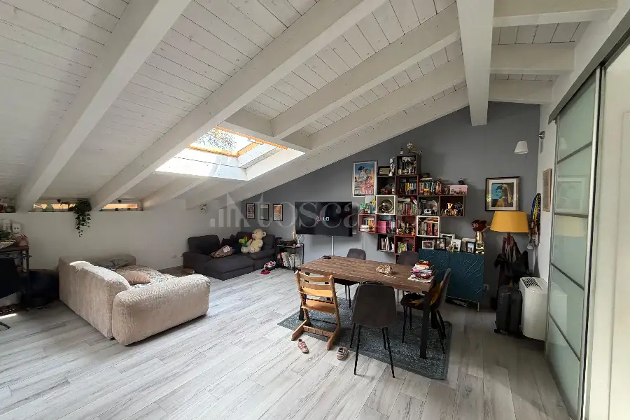 Casa in affitto di 90 mq a €1.500 (rif. 9/2026)