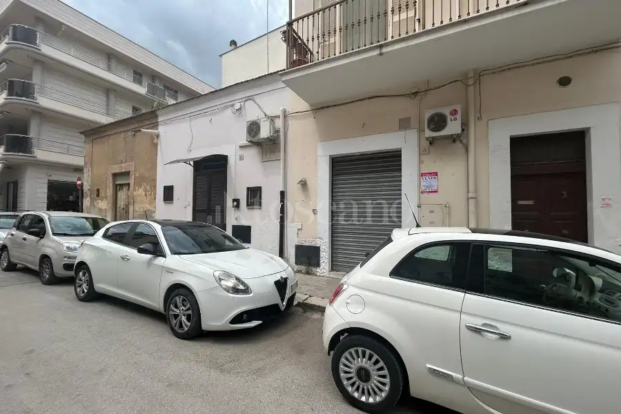 Negozio in affitto di 60 mq a €500 (rif. 34/2026)