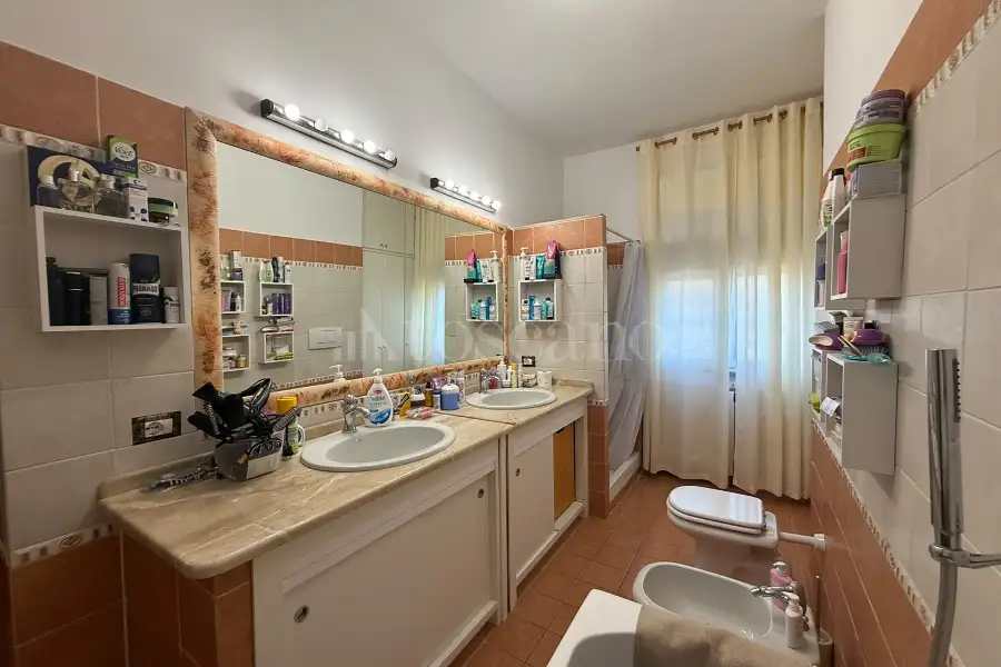 Attico in vendita di 106 mq a €299.000 (rif. 12/2026)