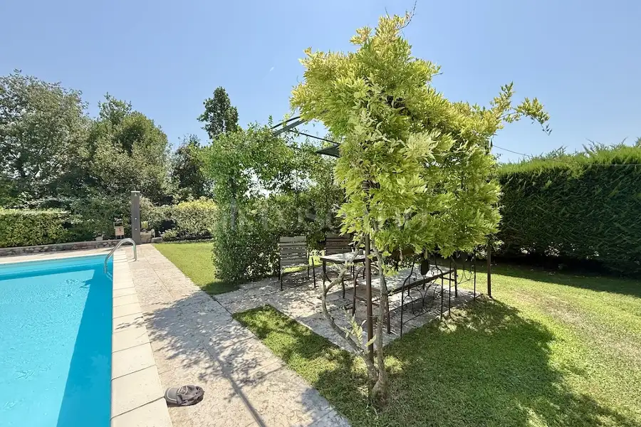 Villa in vendita di 380 mq a €795.000 (rif. 26/2026)