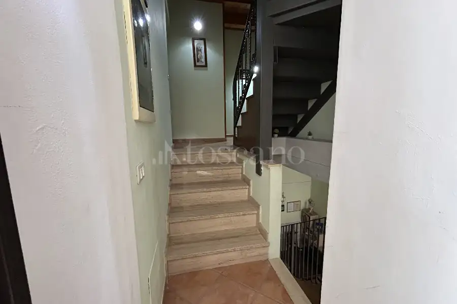 Palazzo in vendita di 400 mq a €445.000 (rif. 15/2025)