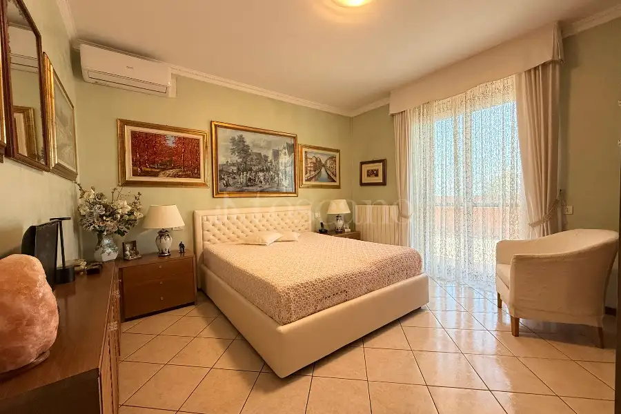 Superattico in vendita di 210 mq a €930.000 (rif. 29/2026)