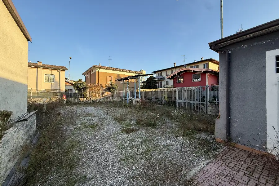 Capannone in vendita di 360 mq a €435.000 (rif. 50/2025)