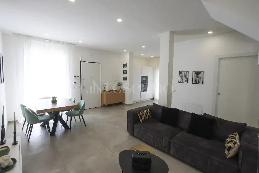 Villa Bifamiliare in vendita di 140 mq a €529.000 (rif. 38/2026)