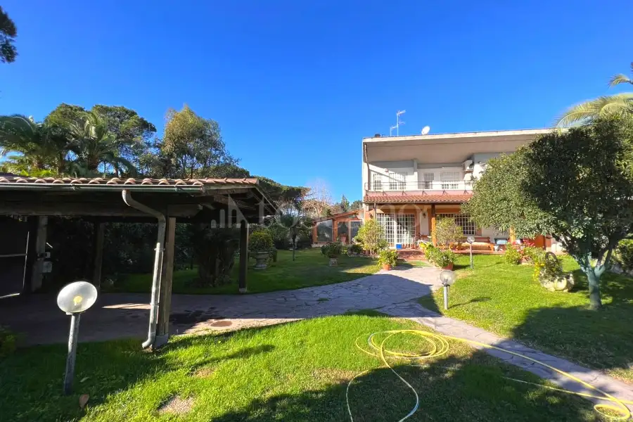 Villa in vendita di 280 mq a €569.000 (rif. 8/2026)