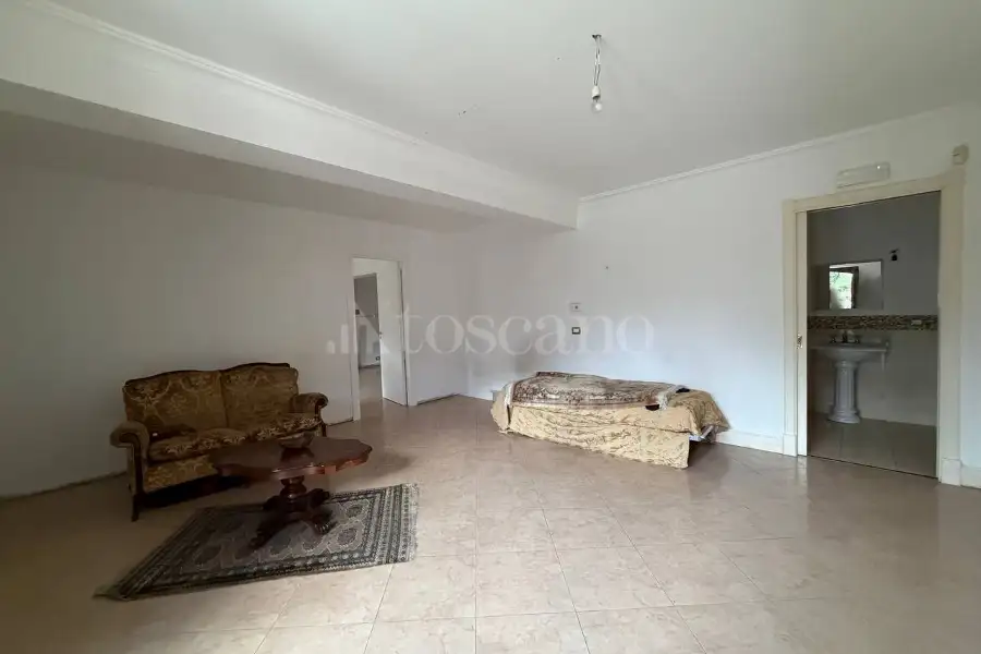 Villa Bifamiliare in vendita di 265 mq a €550.000 (rif. 215/2025)