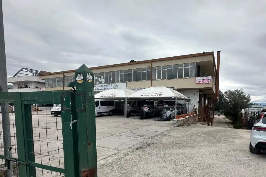 Negozio in vendita di 4.995 mq a €1.500.000 (rif. 118/2025)