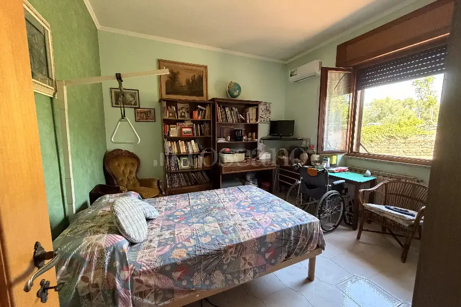 Casa Indipendente in vendita di 230 mq a €325.000 (rif. 25/2026)
