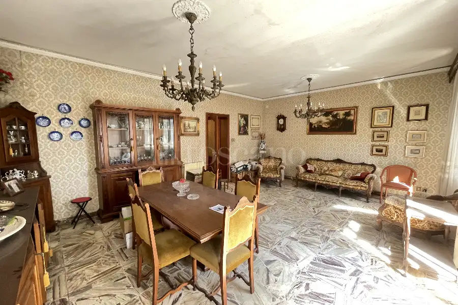 Casa Indipendente in vendita di 213 mq a €150.000 (rif. 14/2025)