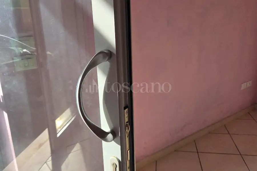 Negozio in vendita di 68 mq a €58.000 (rif. 30/2026)