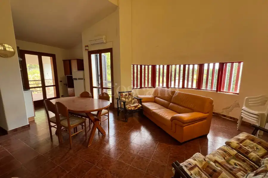 Villa in vendita di 396 mq a €445.000 (rif. 168/2025)