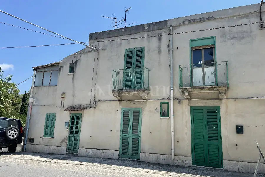 Casa Indipendente in vendita di 190 mq a €88.000 (rif. 13/2025)