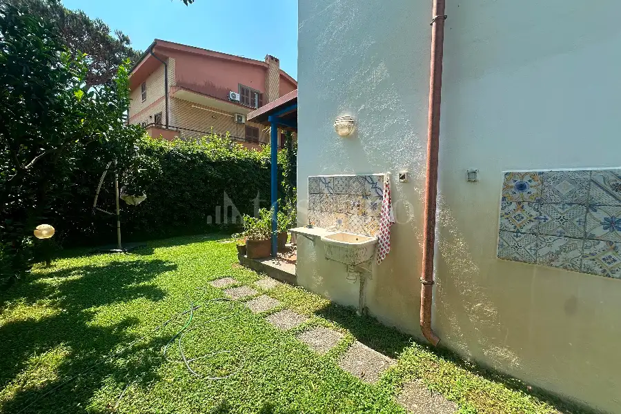 Villino a Schiera in vendita di 65 mq a €320.000 (rif. 82/2026)