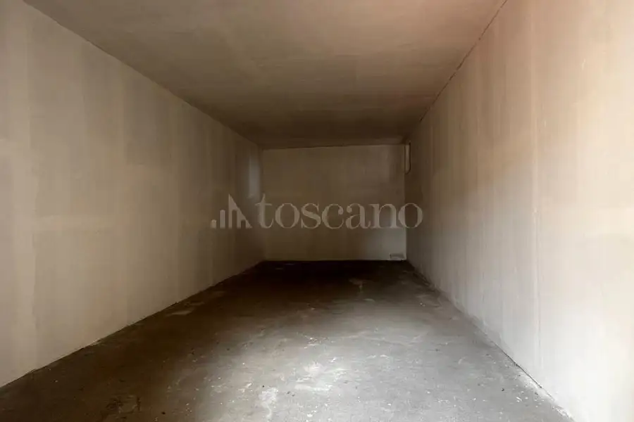 Box in vendita di 44 mq a €38.000 (rif. 185/2026)