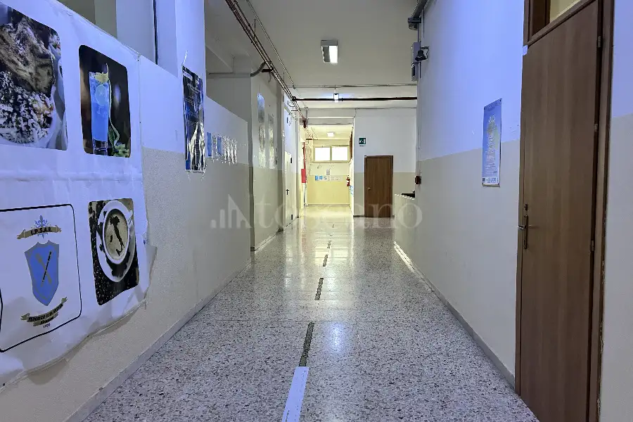 Stabile Uso Ufficio in vendita di 1.516 mq a €1.680.000 (rif. 108/2024)