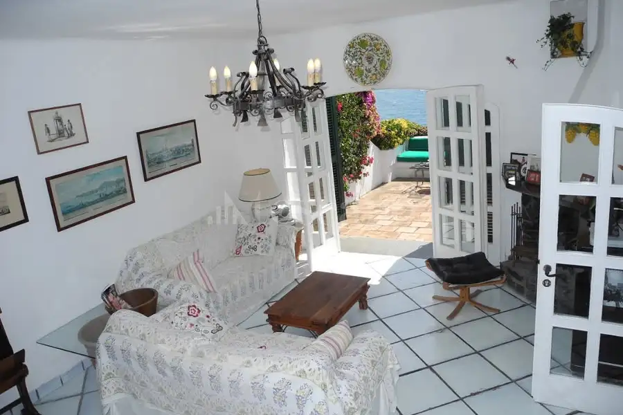 Casa in vendita di 140 mq a €865.000 (rif. 32/2026)