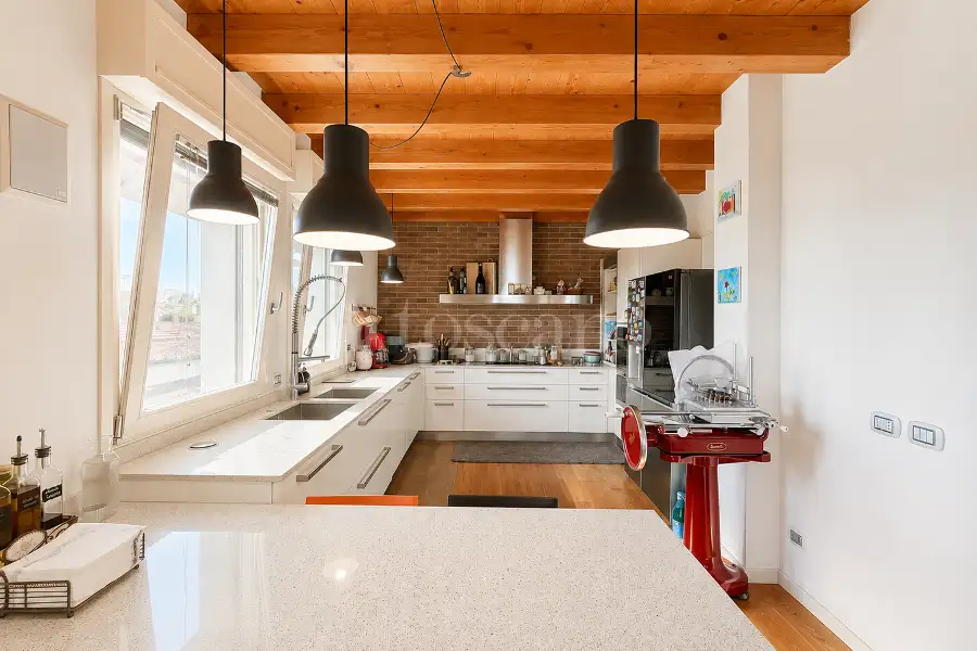 Attico in vendita di 308 mq a €1.250.000 (rif. 55/2026)