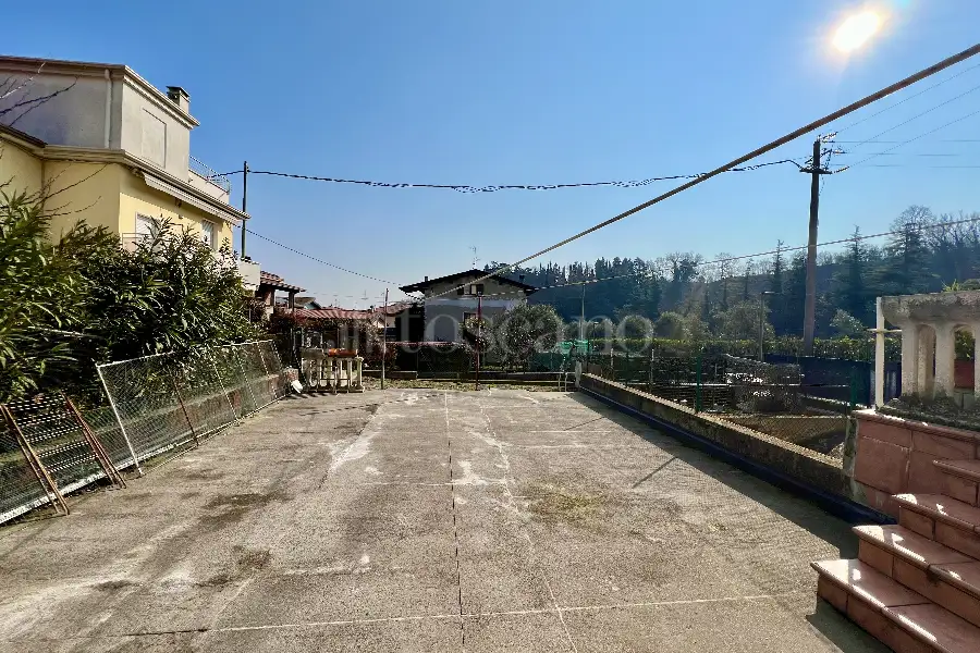 Casa Indipendente in vendita di 420 mq a €435.000 (rif. 10/2025)