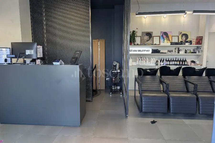 Negozio in vendita di 160 mq a €410.000 (rif. 4/2026)