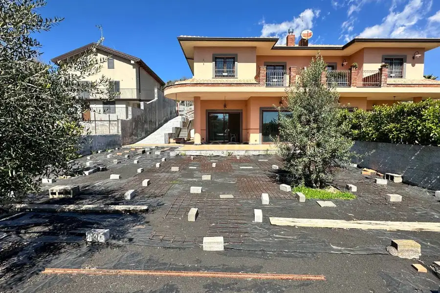 Villa in vendita di 186 mq a €318.000 (rif. 32/2025)