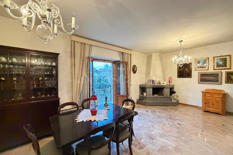 Villa Bifamiliare in vendita di 239 mq a €475.000 (rif. 43/2025)