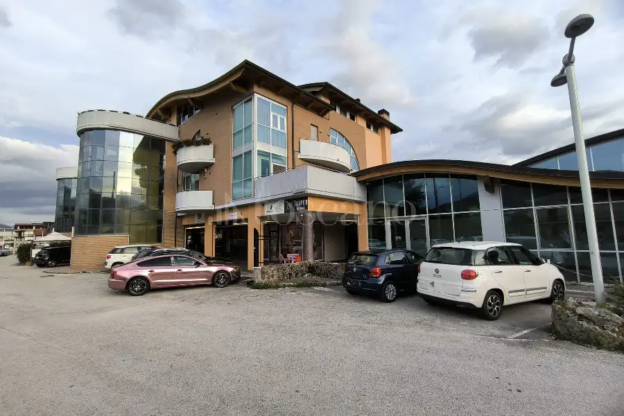 Negozio in vendita di 40 mq a €60.000 (rif. 39/2026)