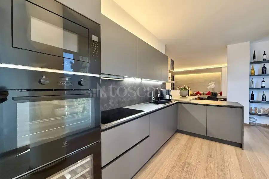 Casa in vendita di 180 mq a €750.000 (rif. 4/2026)