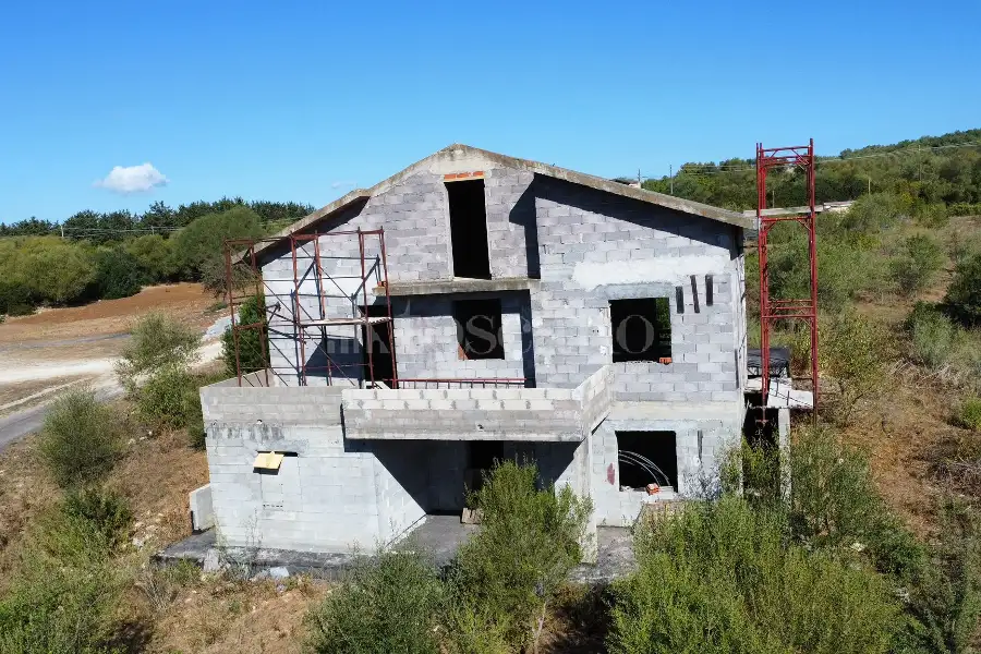 Casa Indipendente in vendita di 230 mq a €179.000 (rif. 199/2026)