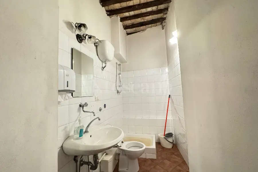 Laboratorio in vendita di 120 mq a €299.000 (rif. 14/2025)