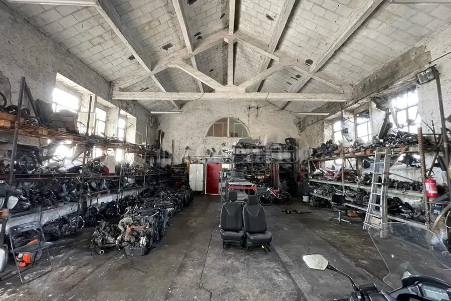 Capannone in vendita di 500 mq a €450.000 (rif. 269/2023)
