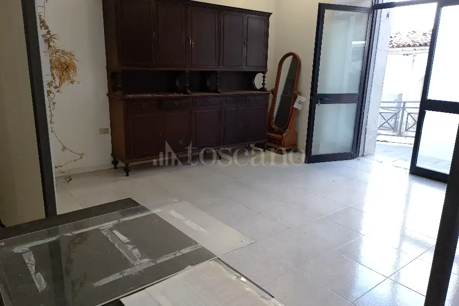 Negozio in vendita di 61 mq a €18.000 (rif. 17/2024)