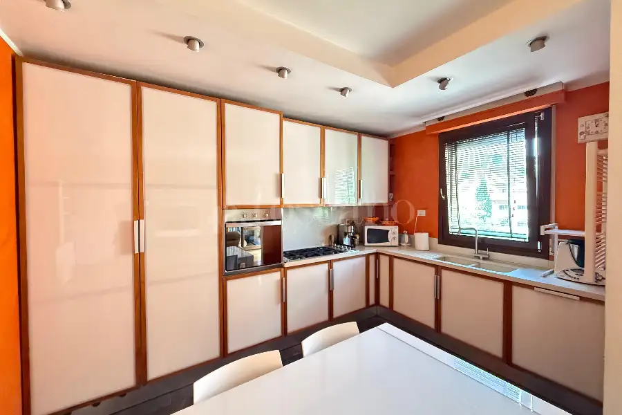 Casa in vendita di 90 mq a €389.000 (rif. 11/2026)
