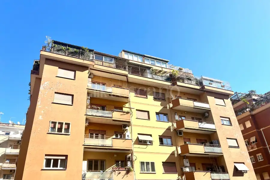 Casa in vendita di 60 mq a €349.000 (rif. 3/2026)