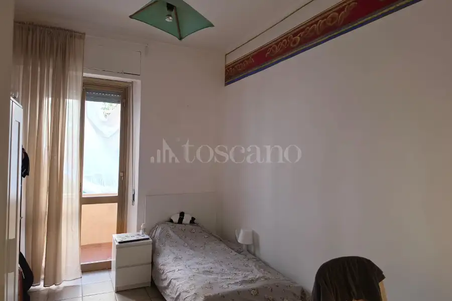 Stanza in affitto di 100 mq a €400 (rif. 40/2026)