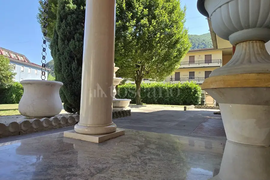 Villa in vendita di 550 mq a €970.000 (rif. 10/2026)