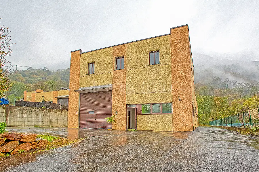 Capannone in vendita di 560 mq a €780.000 (rif. 46/2026)