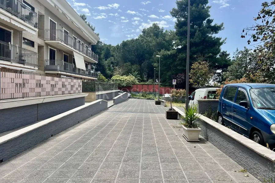 Magazzino in vendita di 215 mq a €149.000 (rif. 76/2025)