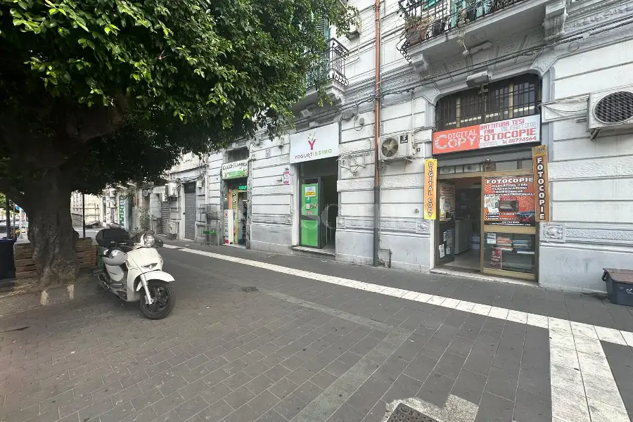Negozio in affitto di 38 mq a €750 (rif. 53/2026)