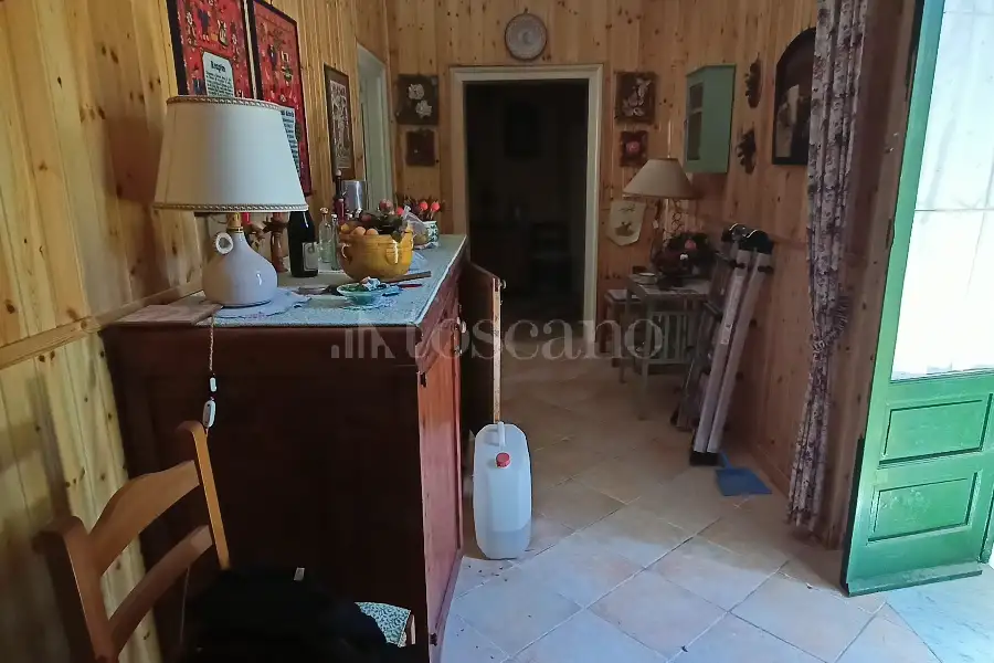 Casa in vendita di 480 mq a €450.000 (rif. 37/2026)