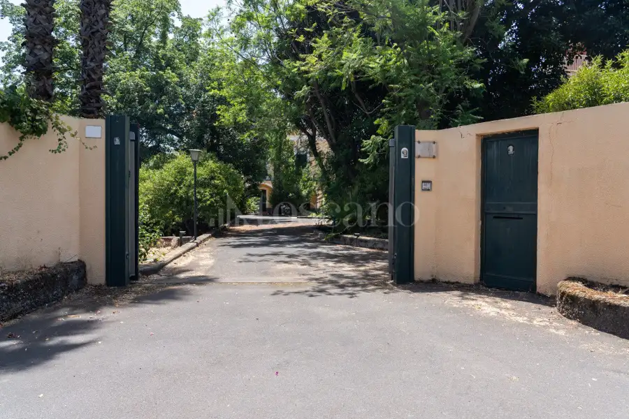 Villa in vendita di 420 mq a €1.050.000 (rif. 127/2025)