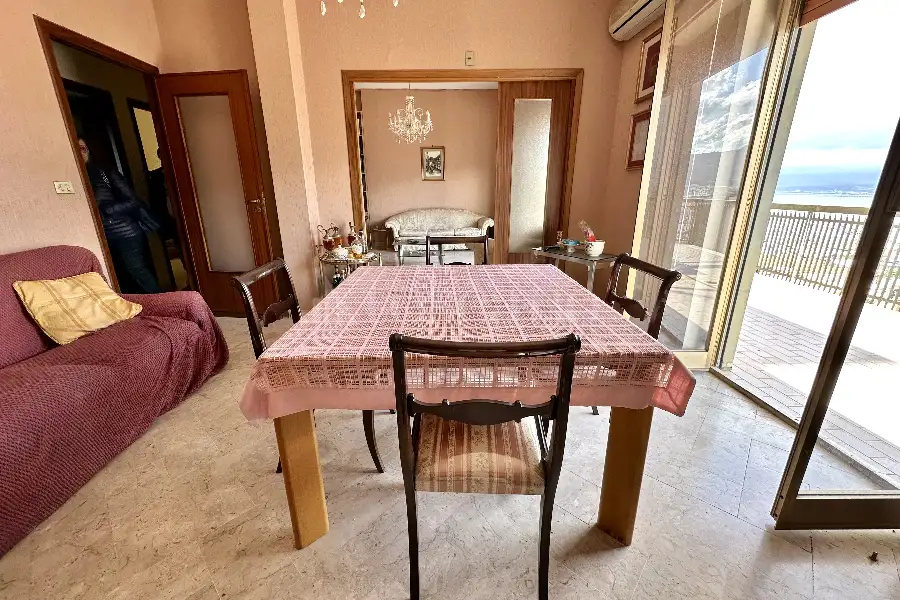 Attico in vendita di 175 mq a €255.000 (rif. 16/2026)