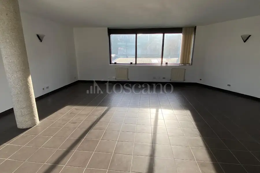 Ufficio in affitto di 60 mq a €700 (rif. 37/2026)