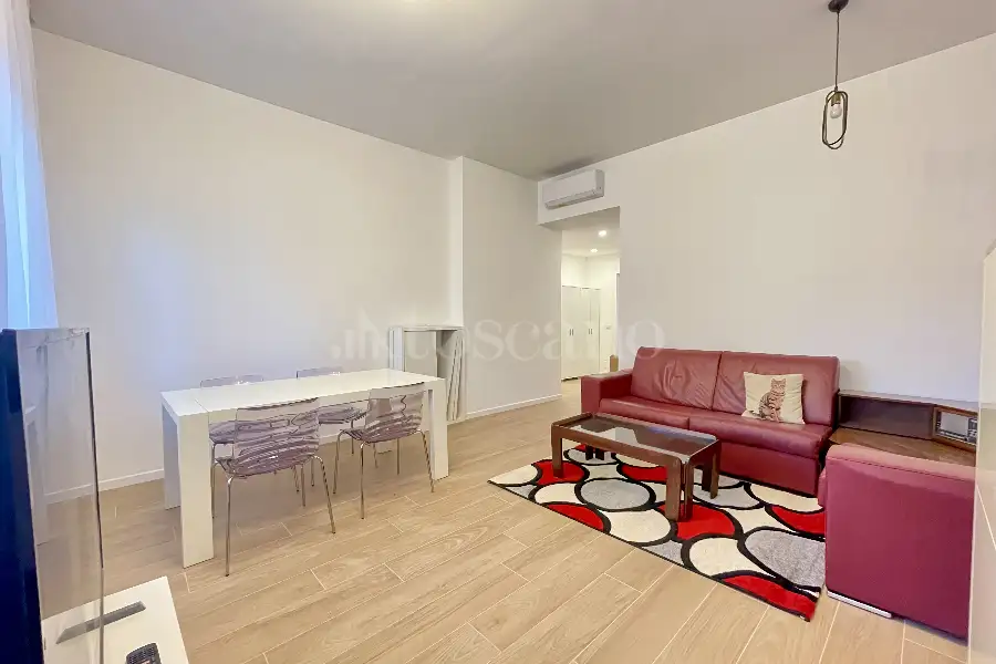 Casa in affitto di 100 mq a €1.700 (rif. 41/2025)