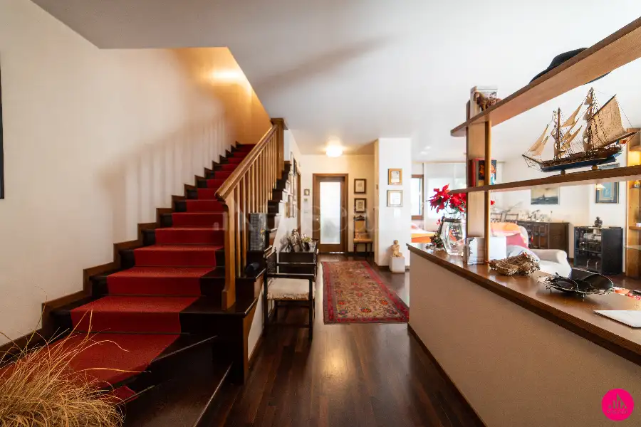 Villino a Schiera in vendita di 310 mq a €440.000 (rif. 53/2026)