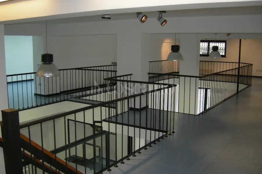 Negozio in vendita di 350 mq a €339.000 (rif. 6/2026)