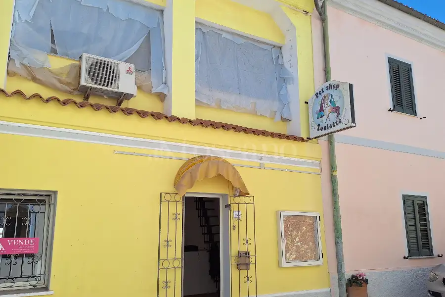 Negozio in vendita di 30 mq a €160.000 (rif. 2/2024)