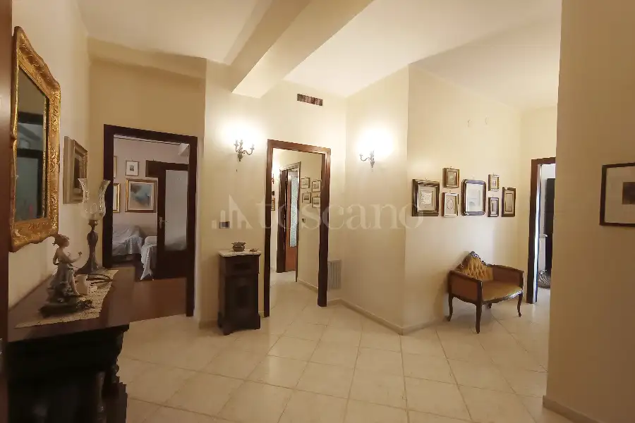 Casa in vendita di 221 mq a €169.000 (rif. 143/2025)