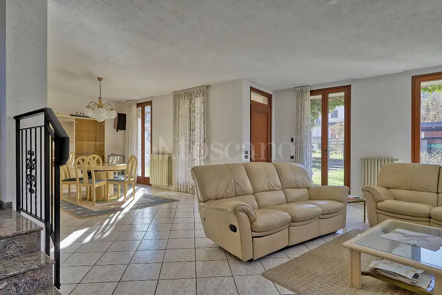 Villa in vendita di 320 mq a €485.000 (rif. 52/2026)