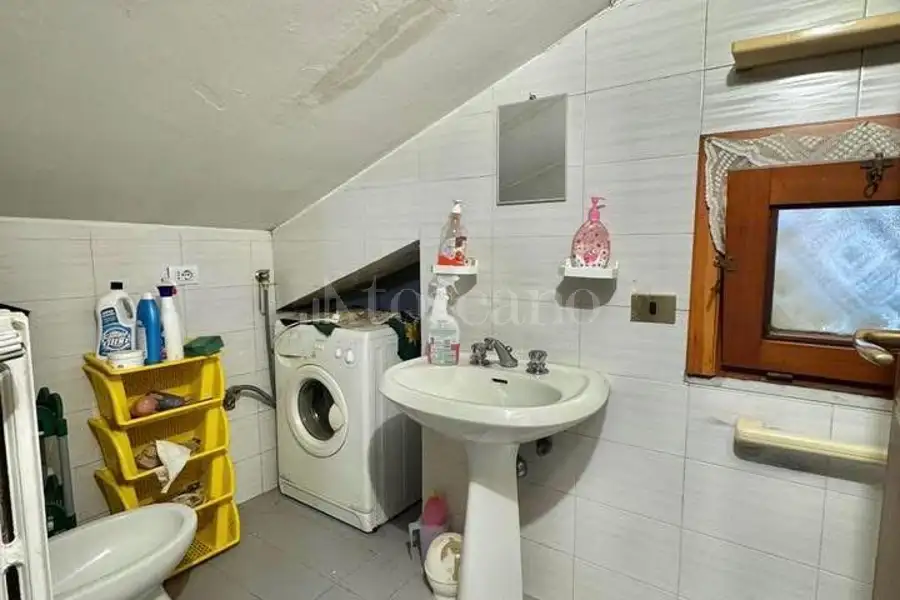 Casa in affitto di 60 mq a €300 (rif. 160/2026)