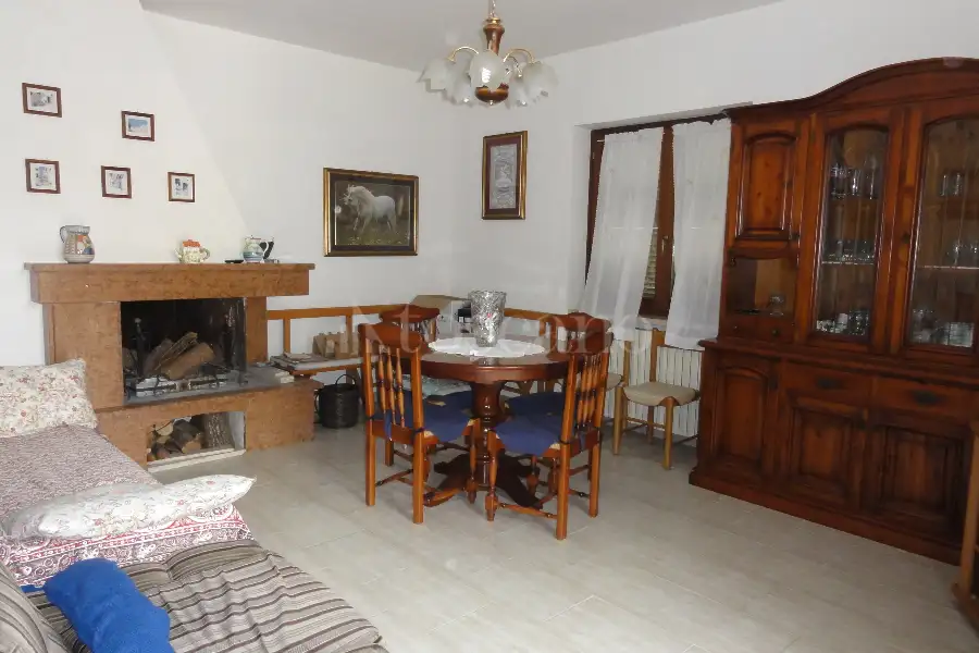 Casa in vendita di 270 mq a €219.000 (rif. 12/2026)